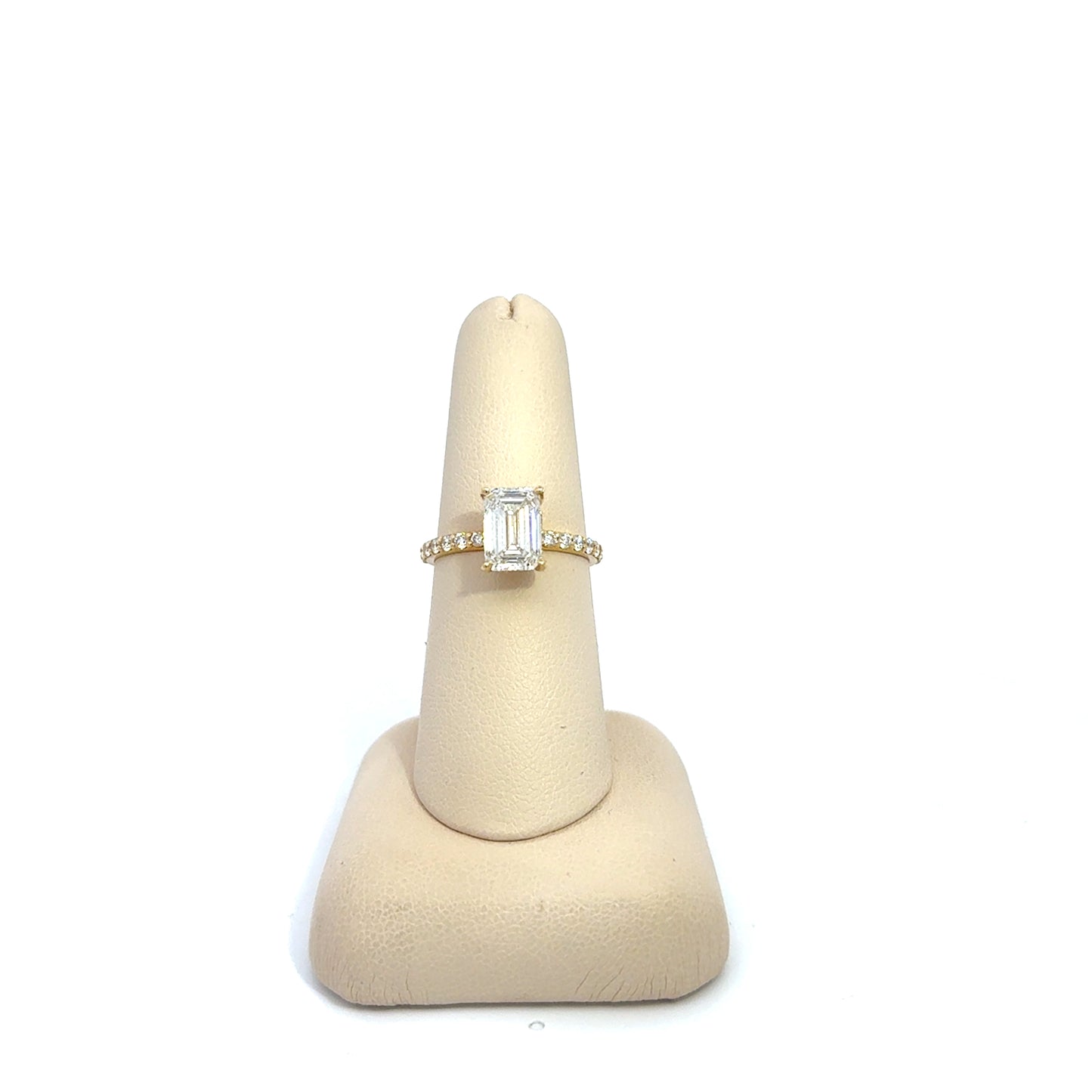 Lab Grown Diamond Engagement Ring