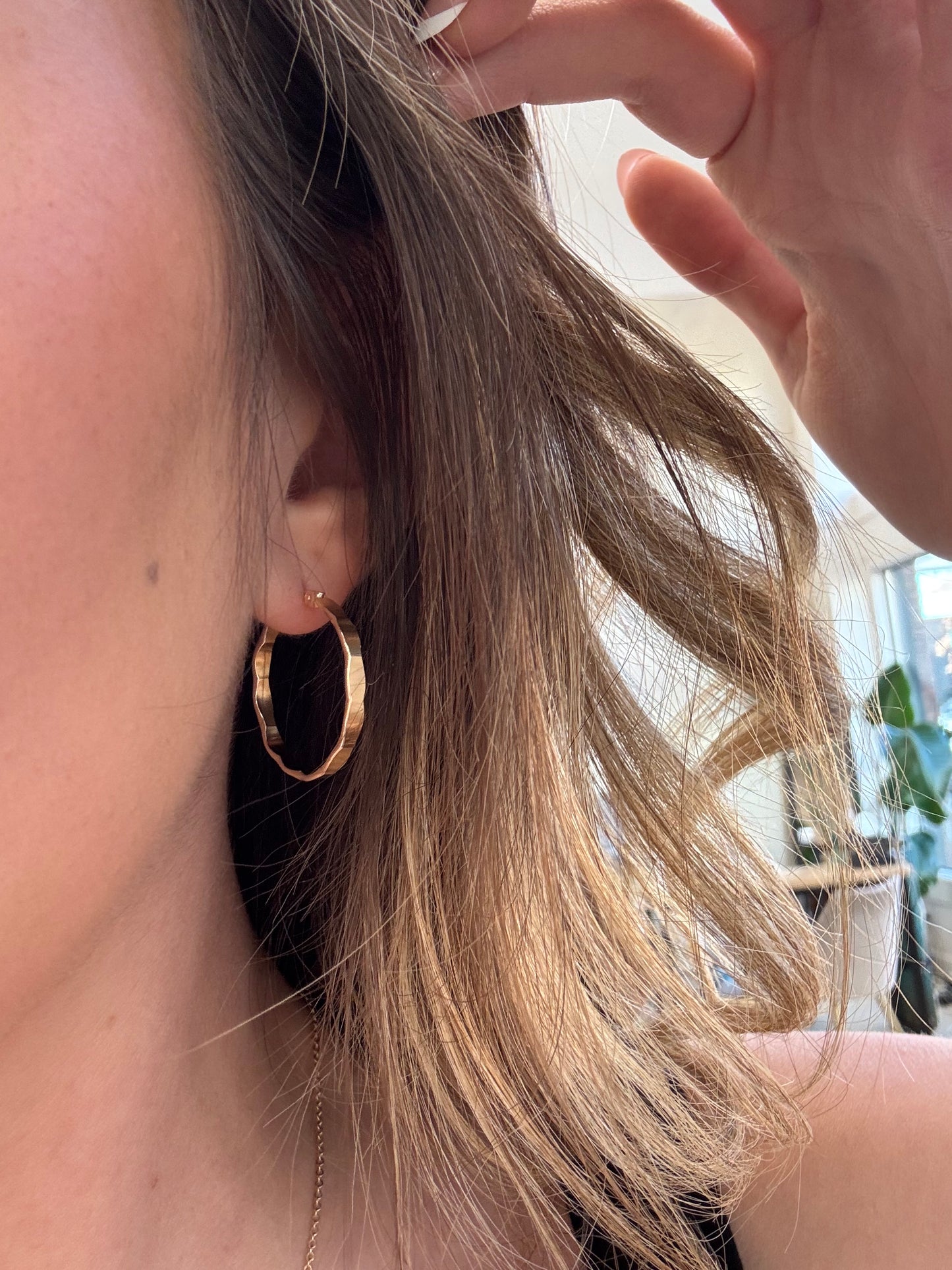 Lola Hoops