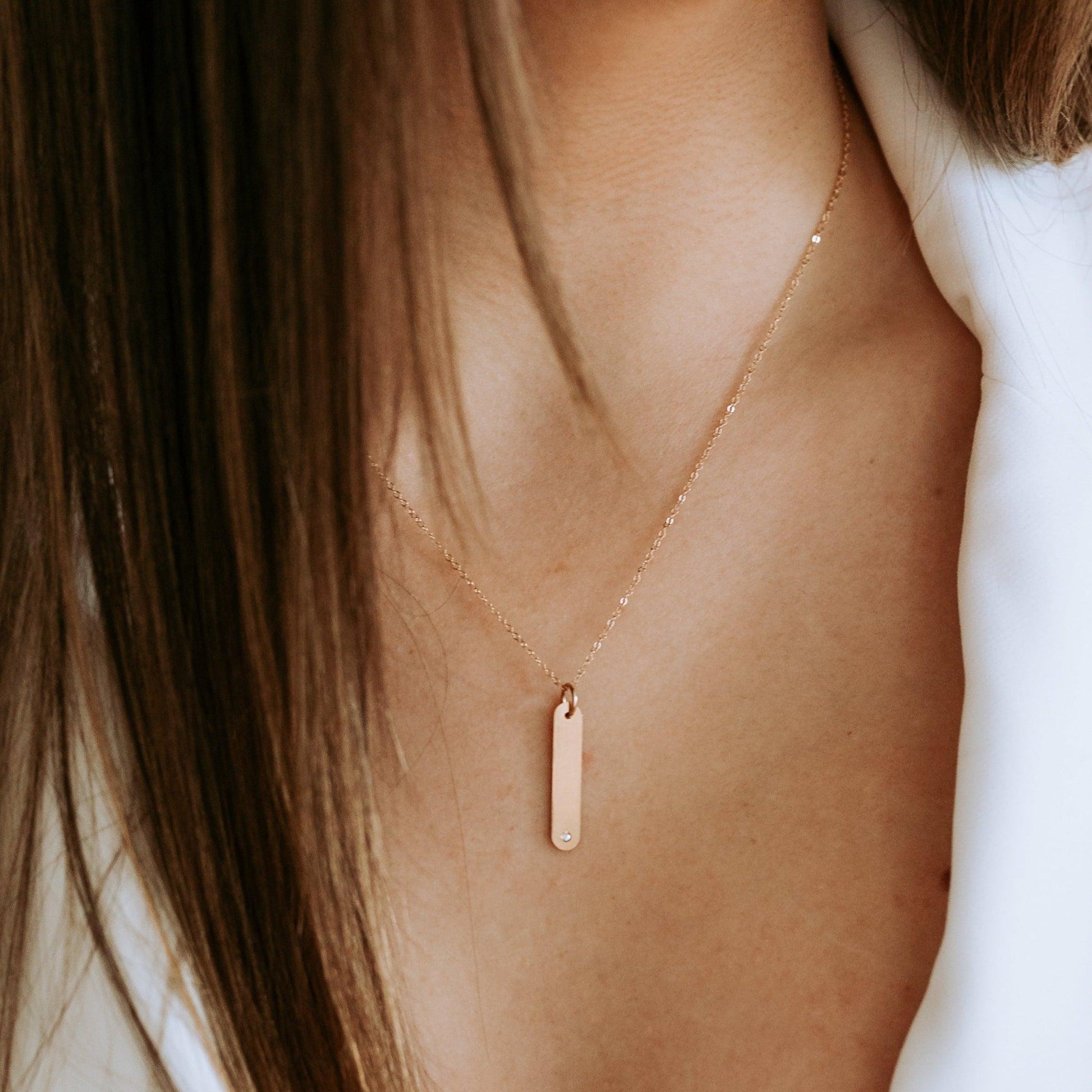 Diamond Bar Necklace - Rounded - Nashelle