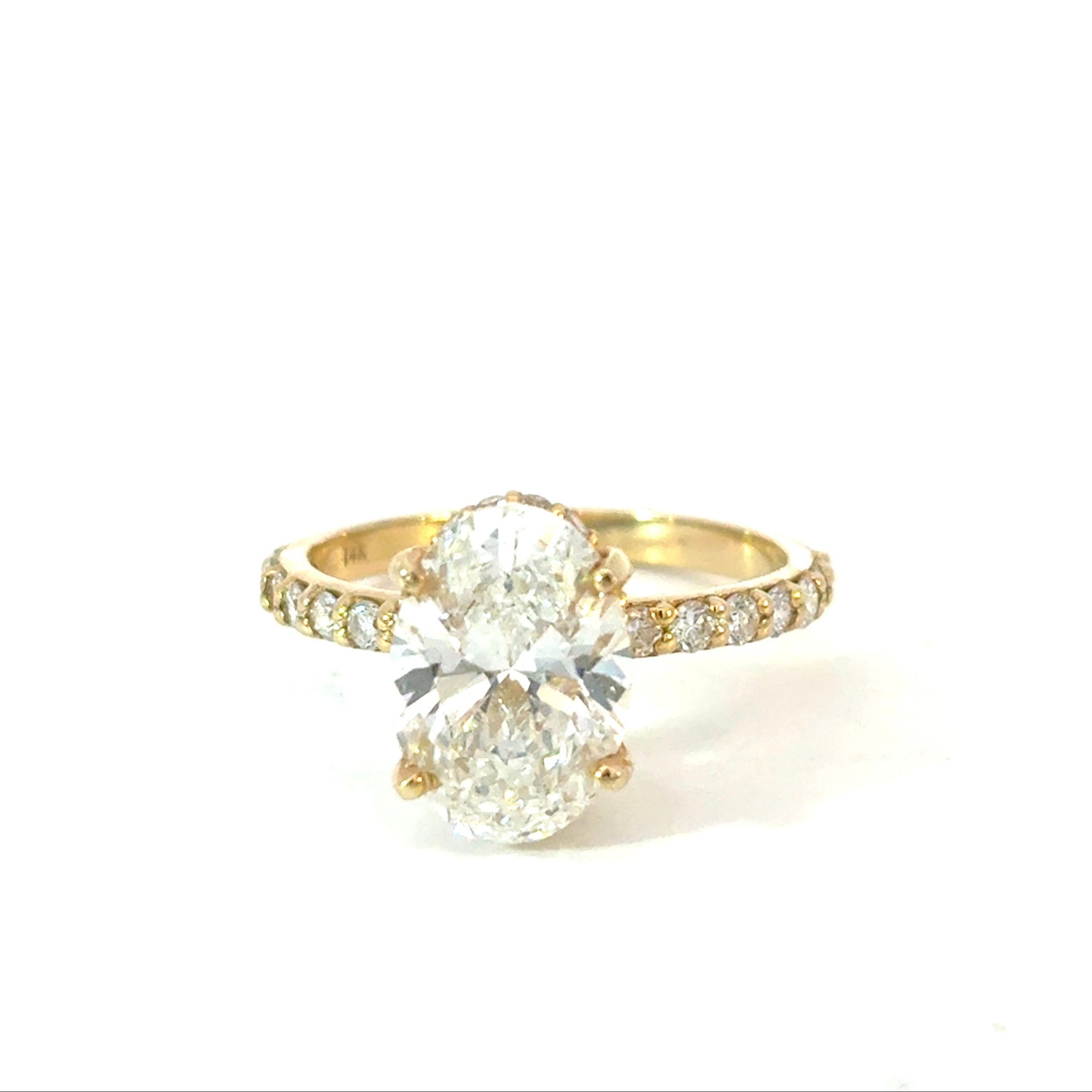 Lab Grown Diamond Engagement Ring