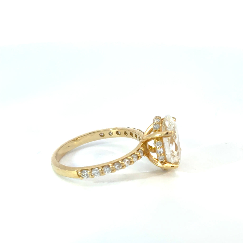 Lab Grown Diamond Engagement Ring