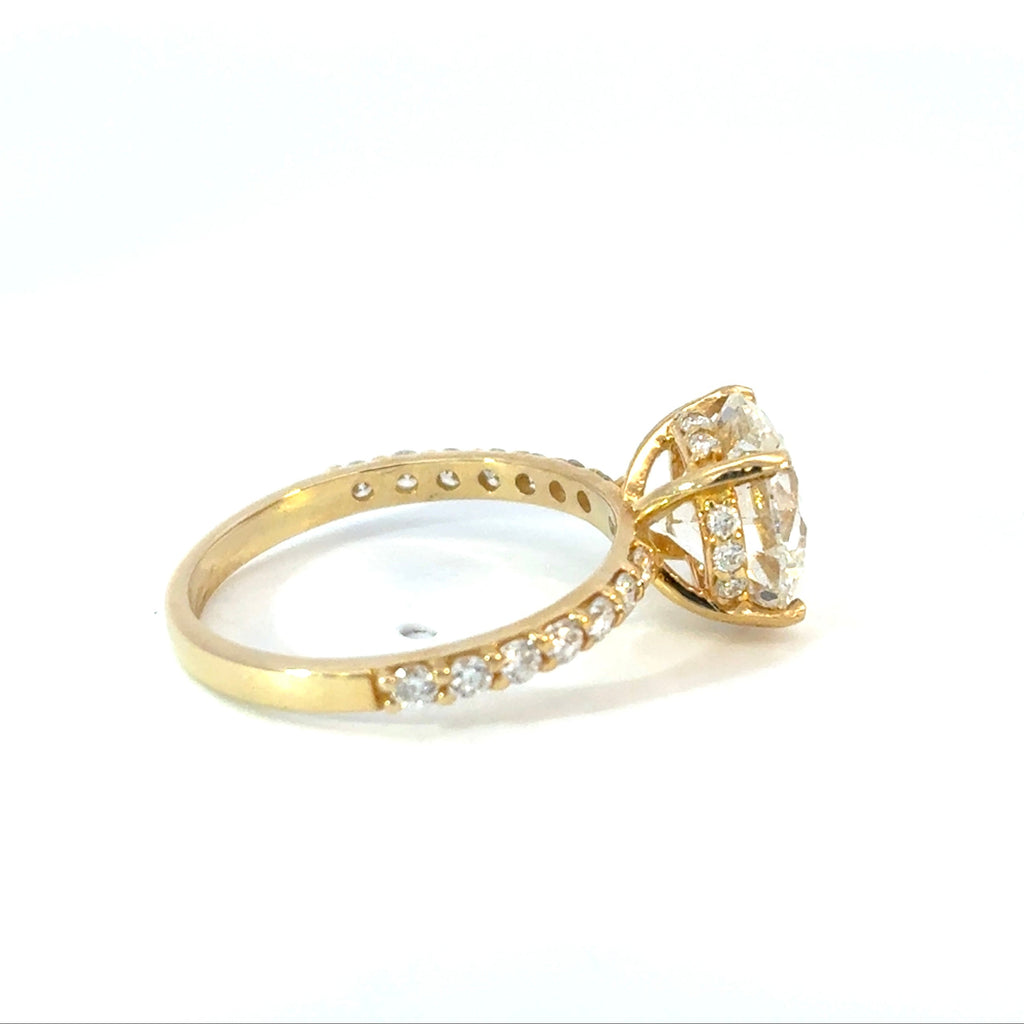 Lab Grown Diamond Engagement Ring