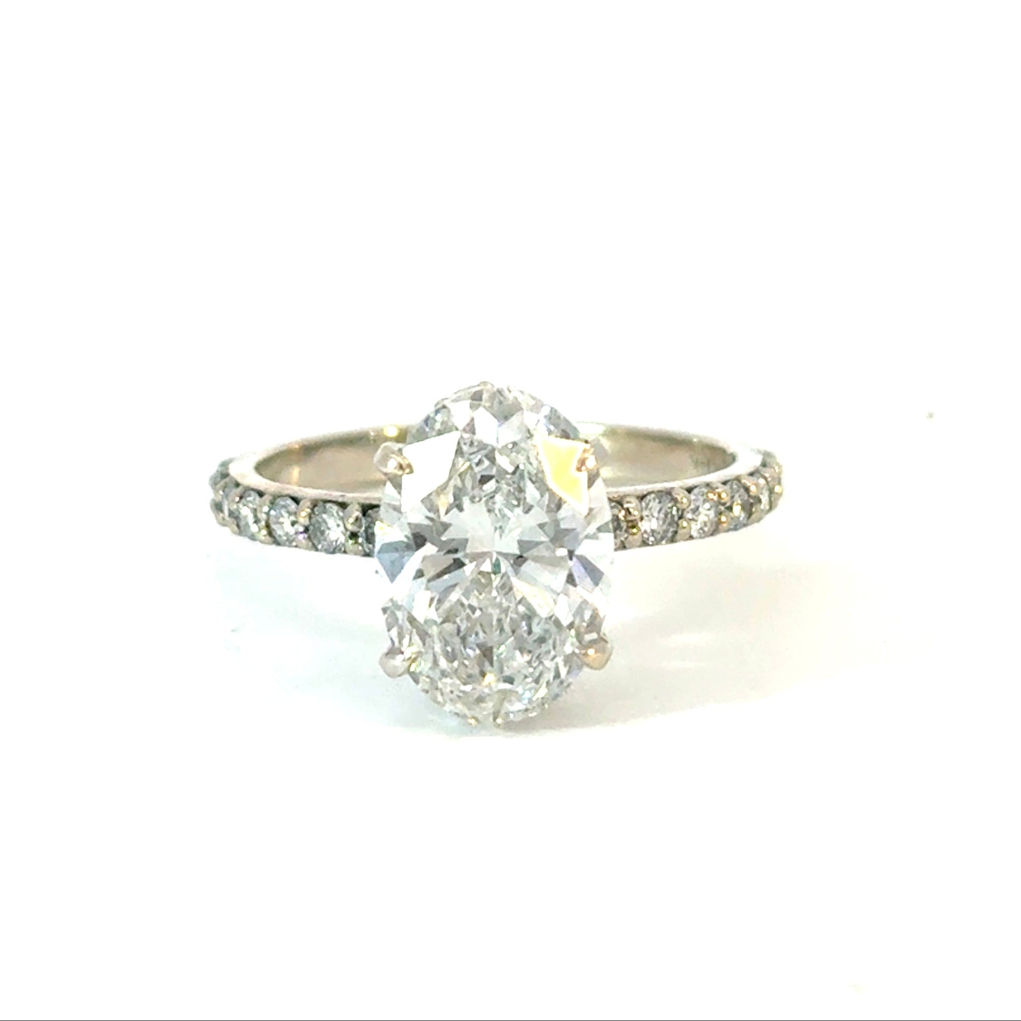 Lab Grown Diamond Engagement Ring