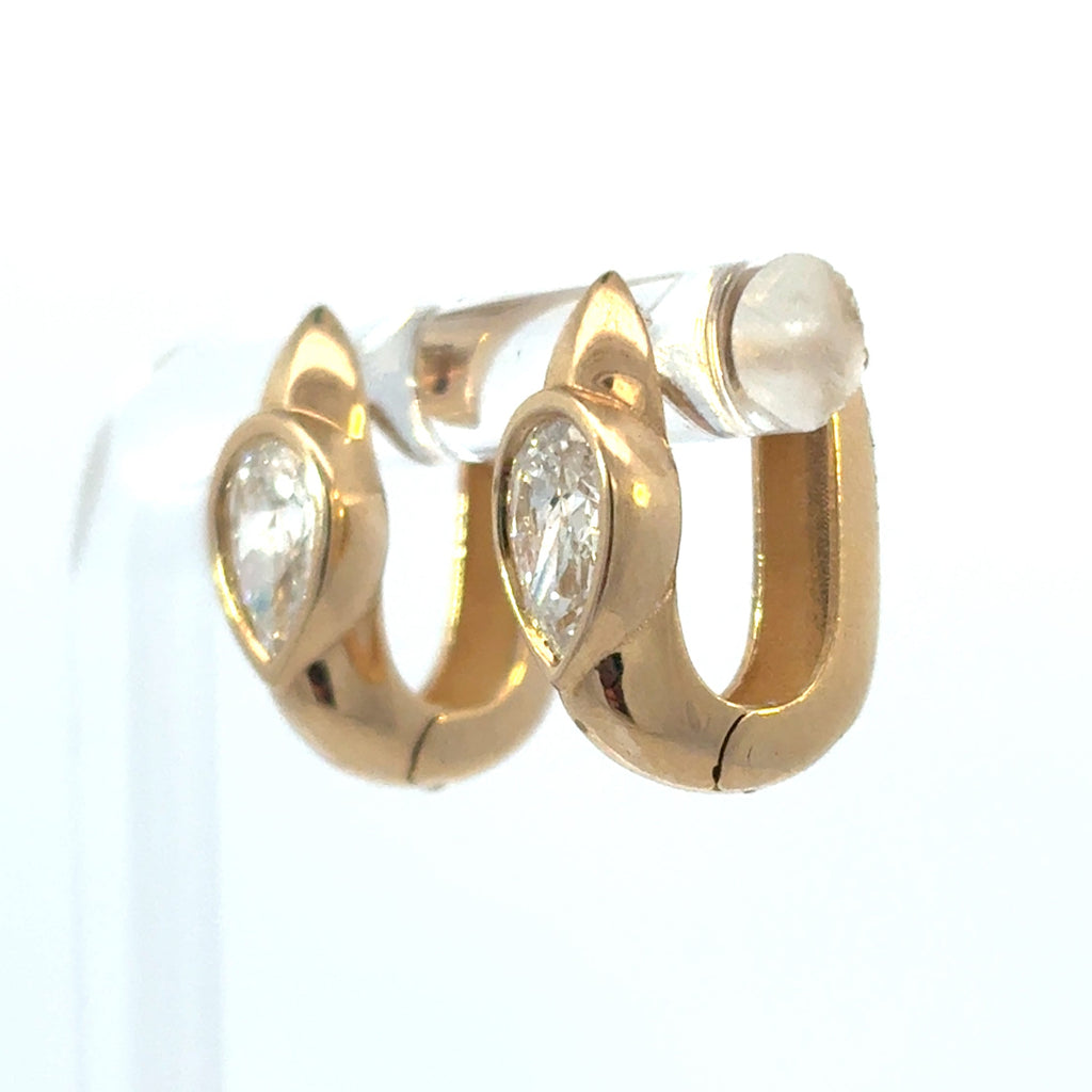 Elysia Diamond Huggies