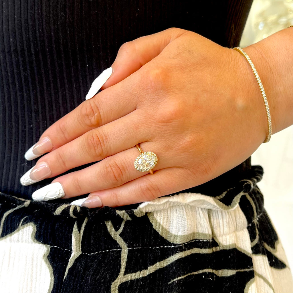 Oval Cut Diamond Ring