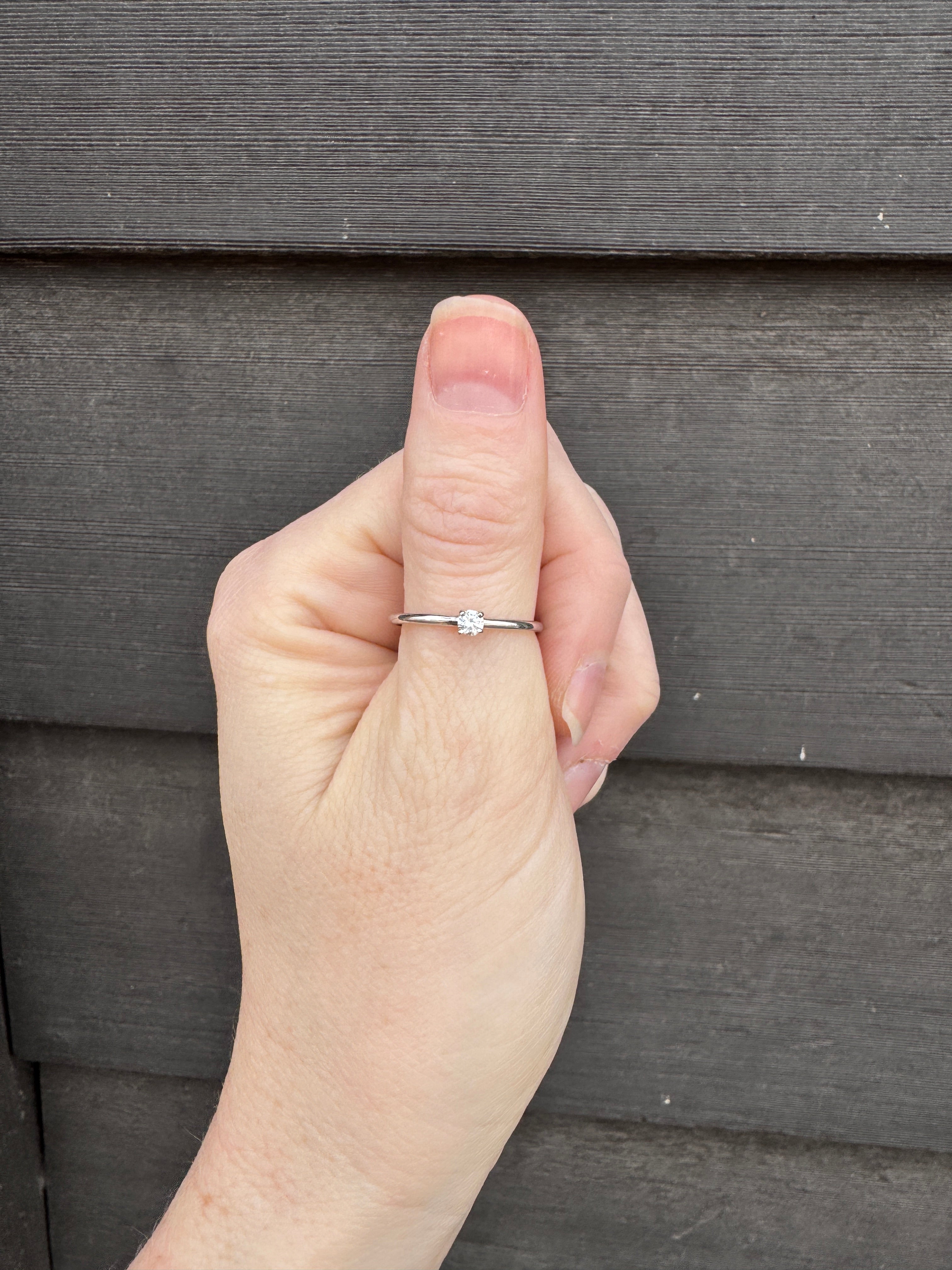 14kw Diamond Solitare Band