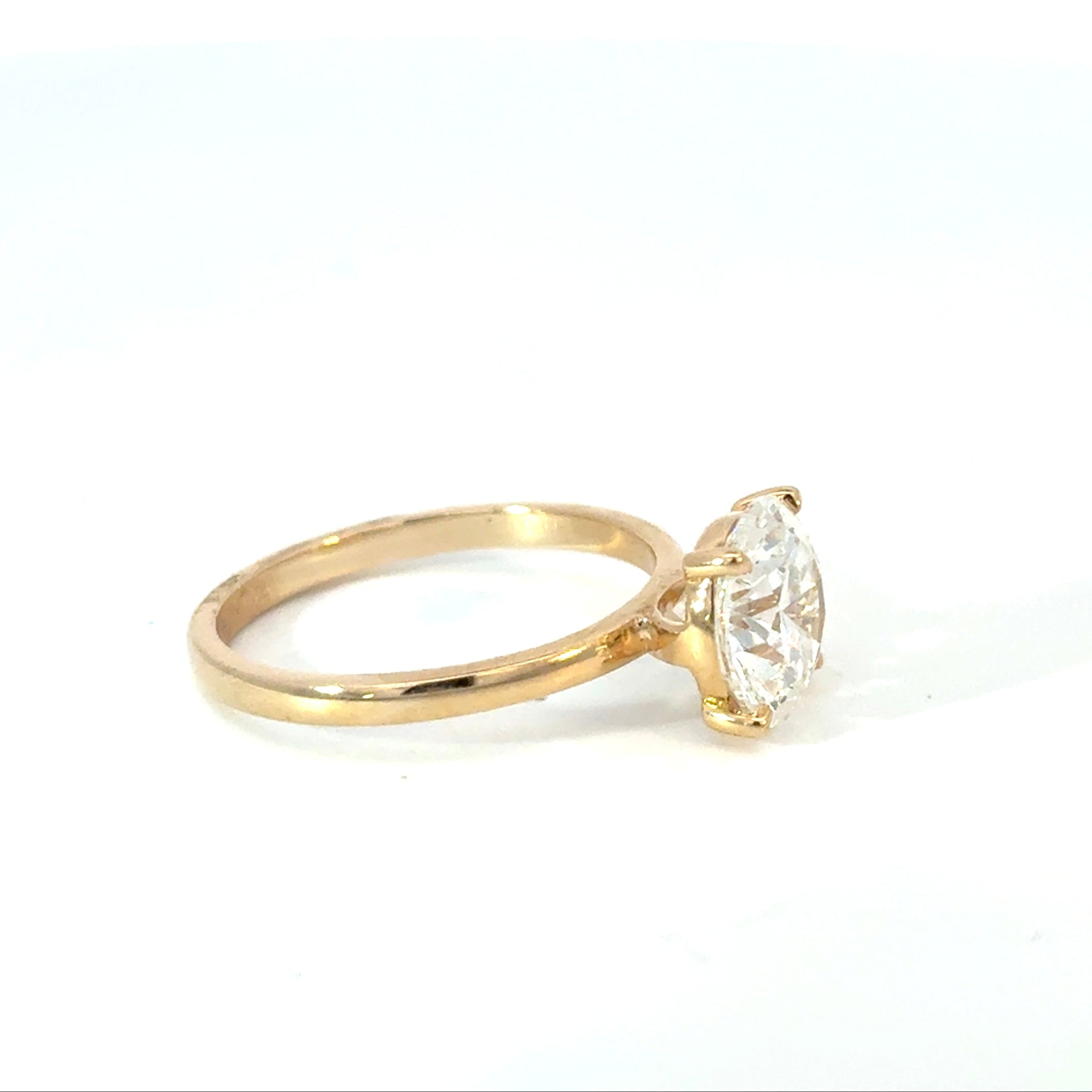 Round Brilliant Cut Diamond Solitaire Engagement Ring