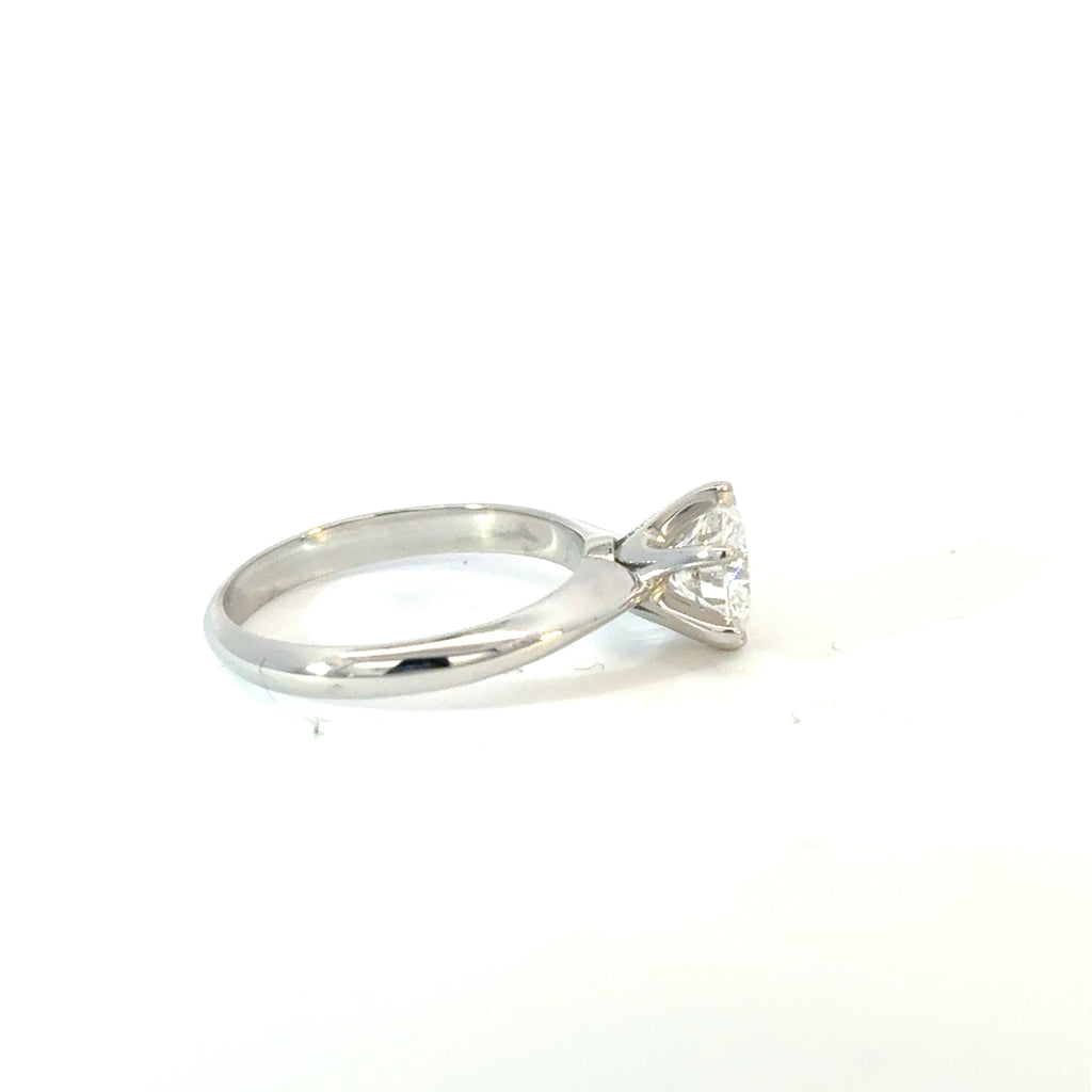 Round Cut Diamond Knife Edge Solitaire Engagement Ring 1.15ctw