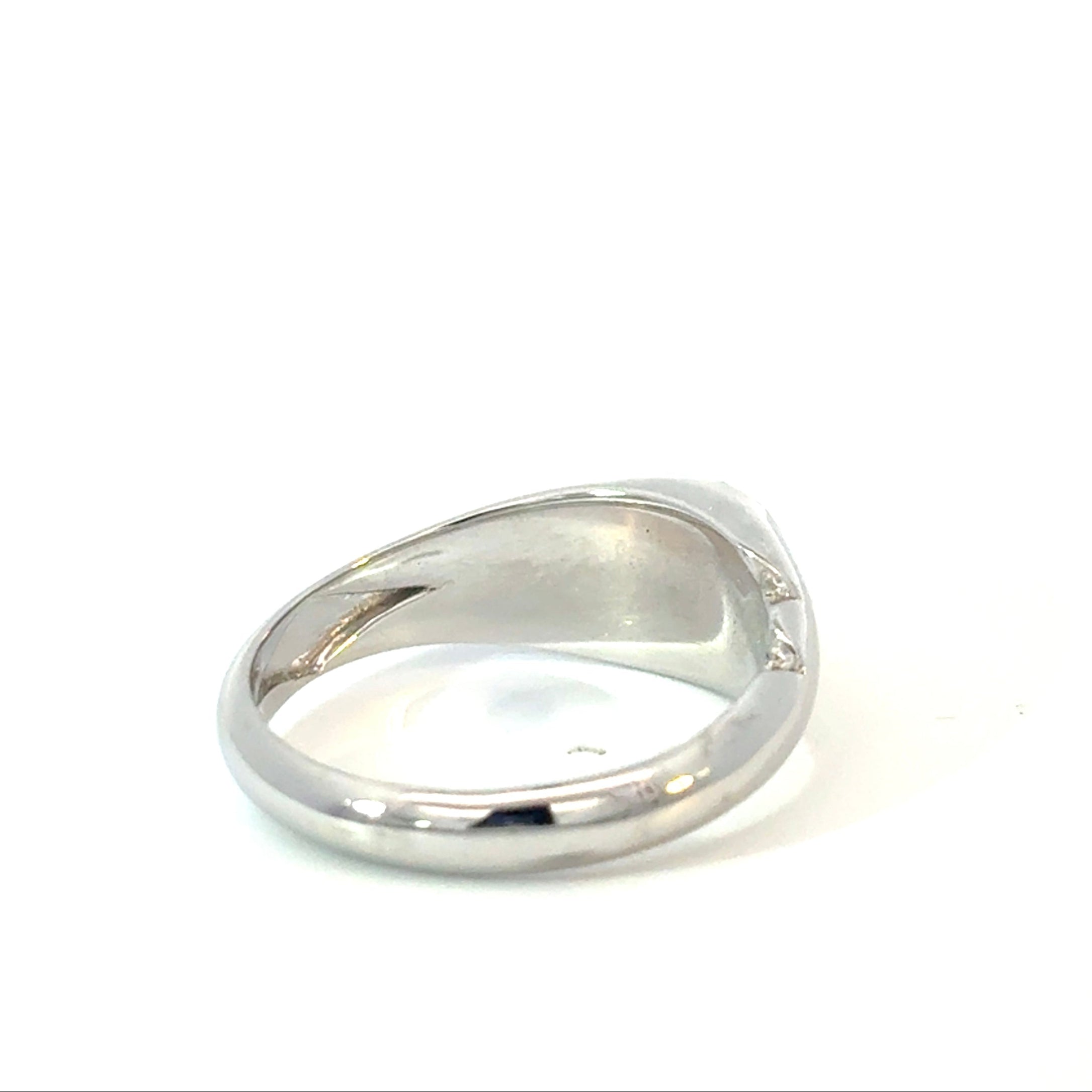 Round Brilliant Cut Diamond Dome Ring with Side Stones