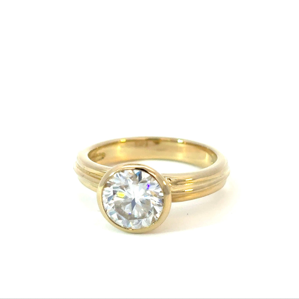 Moissanite Round Bezel Engagement Ring with Ridged Band