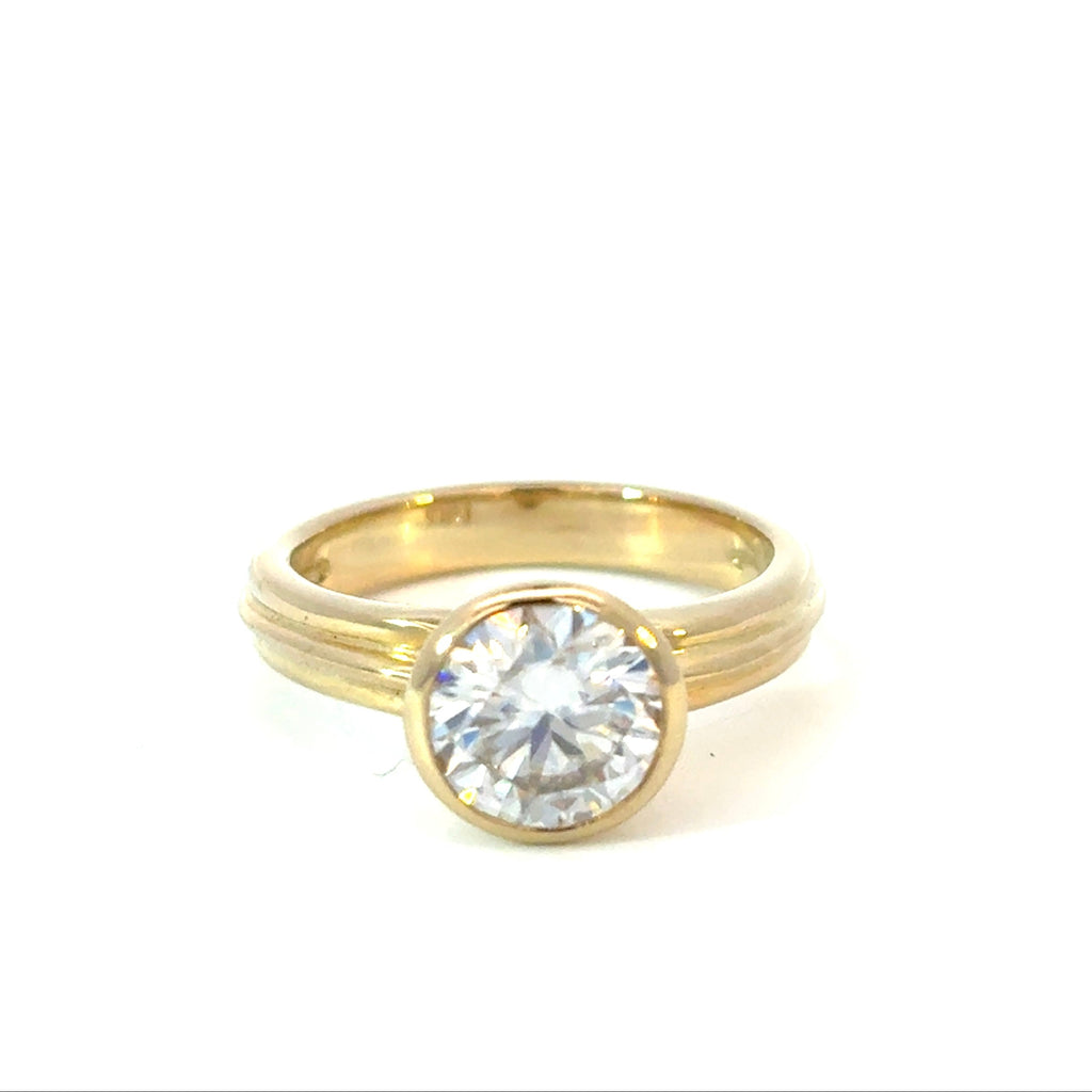 Moissanite Round Bezel Engagement Ring with Ridged Band