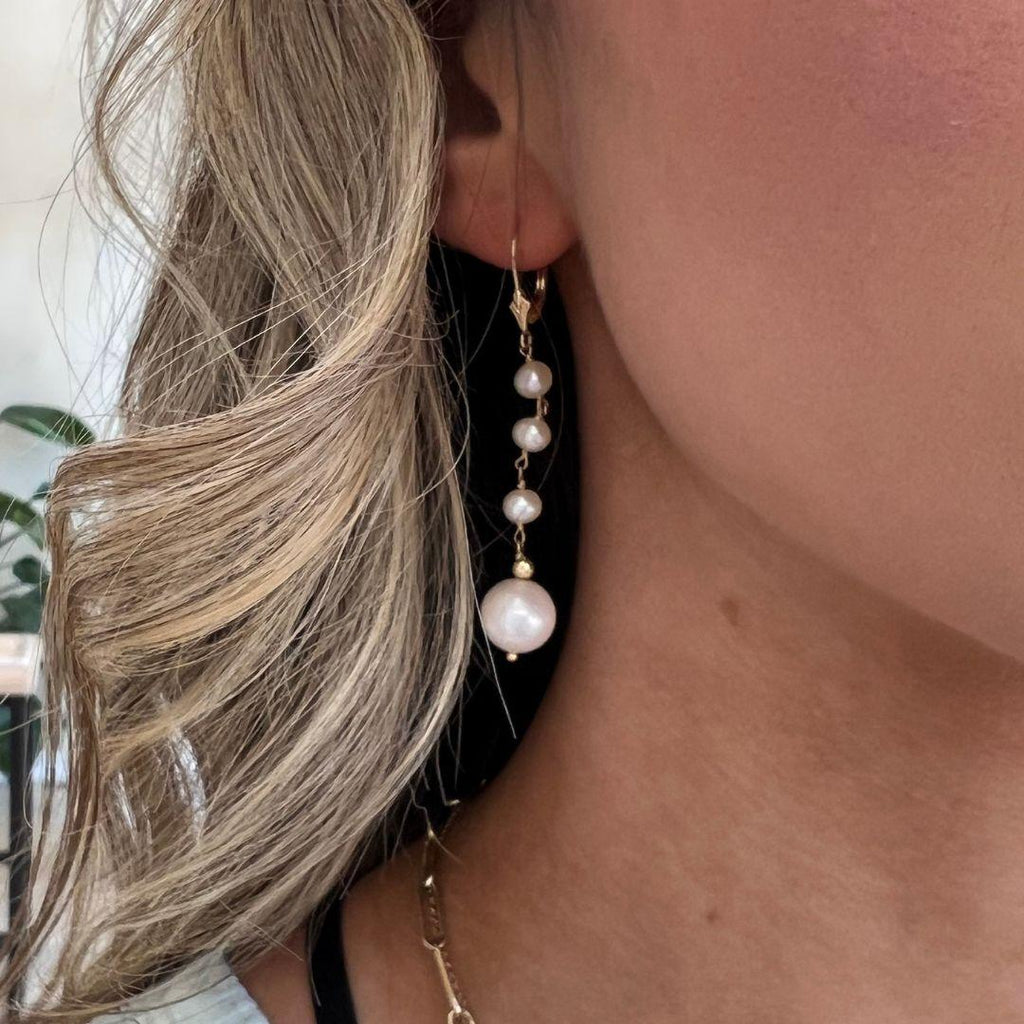 Graduated Pearl Drop Earrings - Nashelle