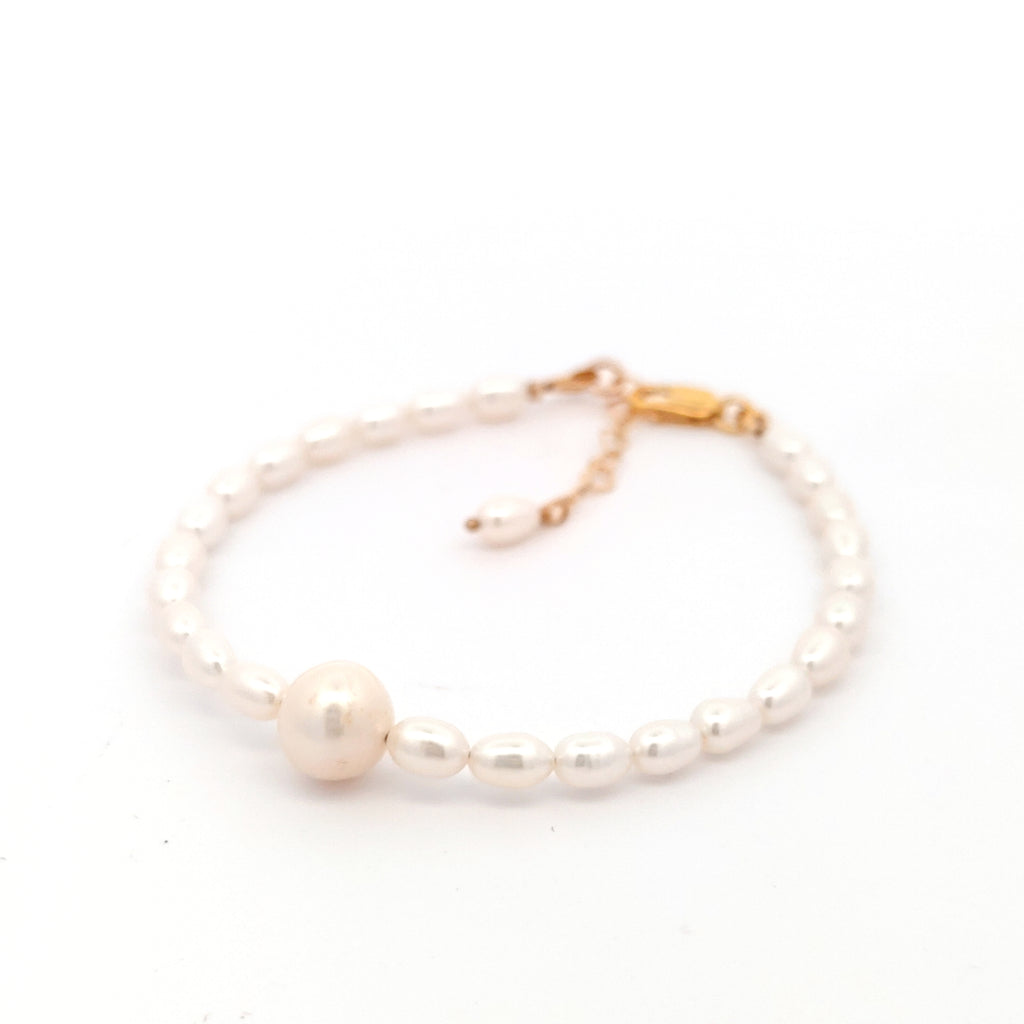 Pretty in Pearl bracelet Mini