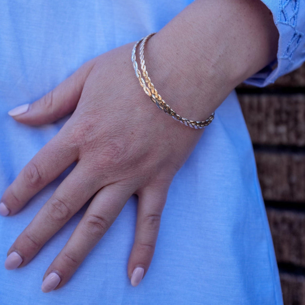 Twisted Wire Bangle - Nashelle