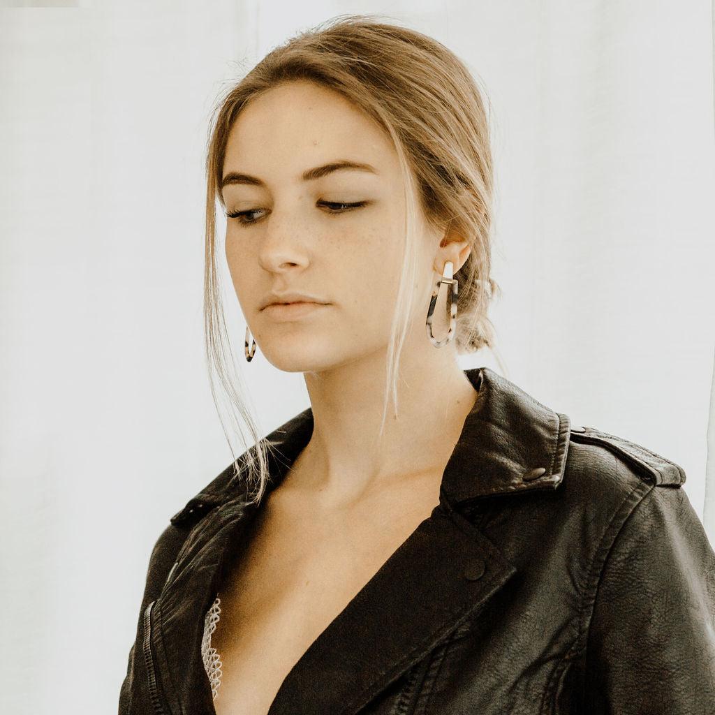 HARLOW Resin Diamond Earrings - Nashelle