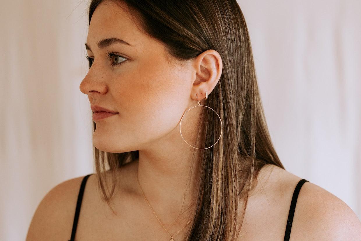 Graduated Texture Huggie - Nashelle