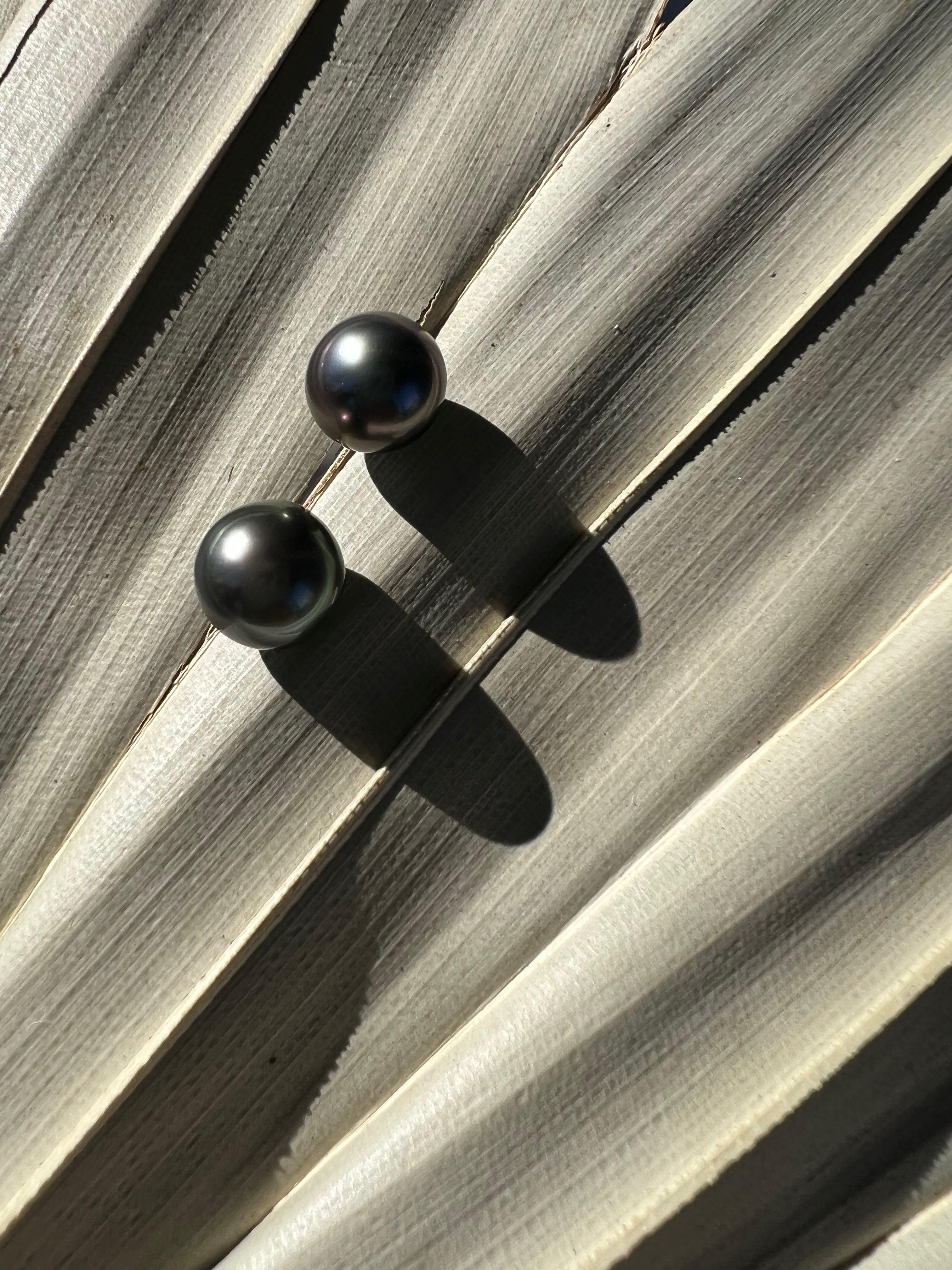 Classic Tahitian Pearl Studs - Nashelle