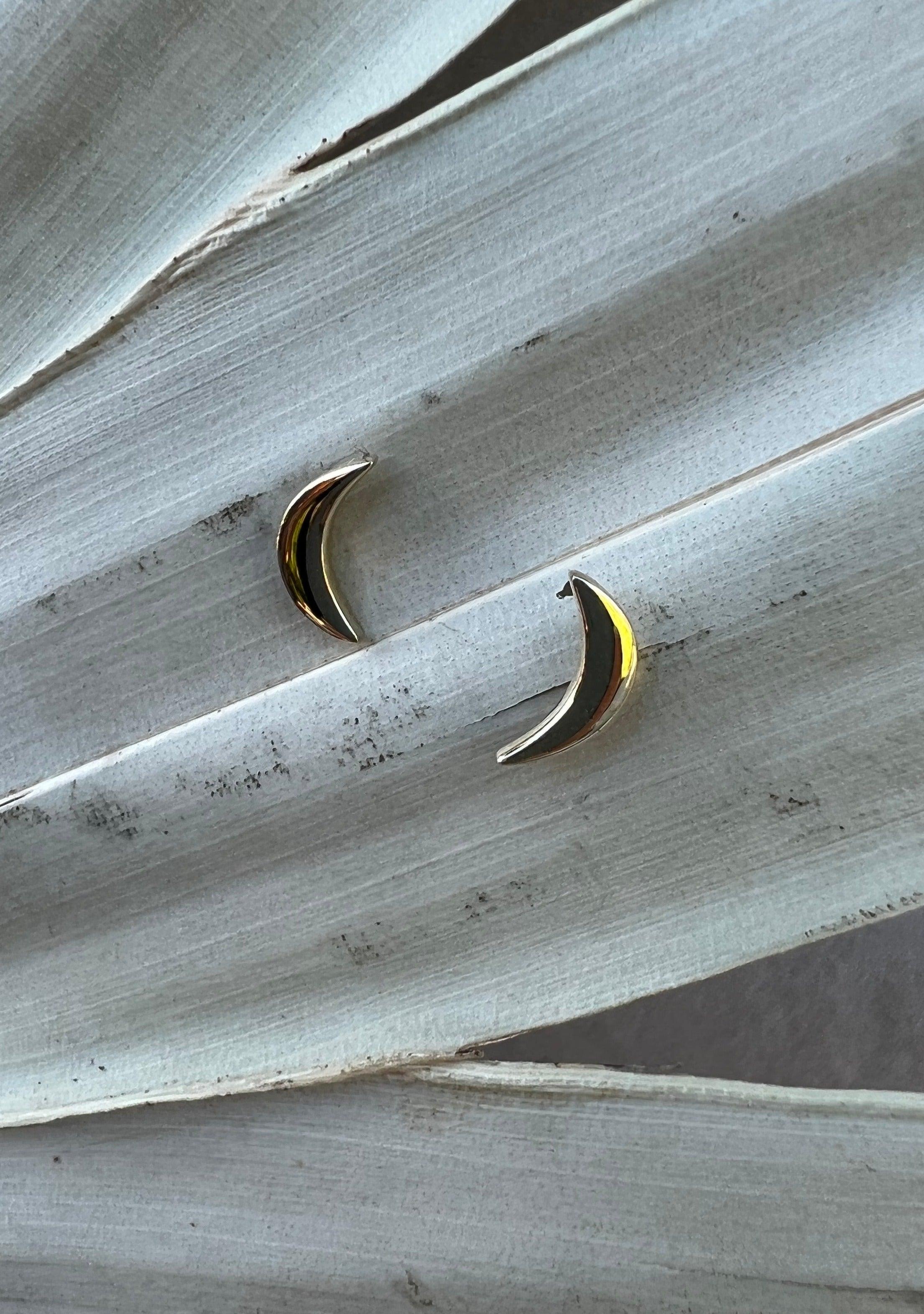 Gold Crescent Moon Studs - Nashelle