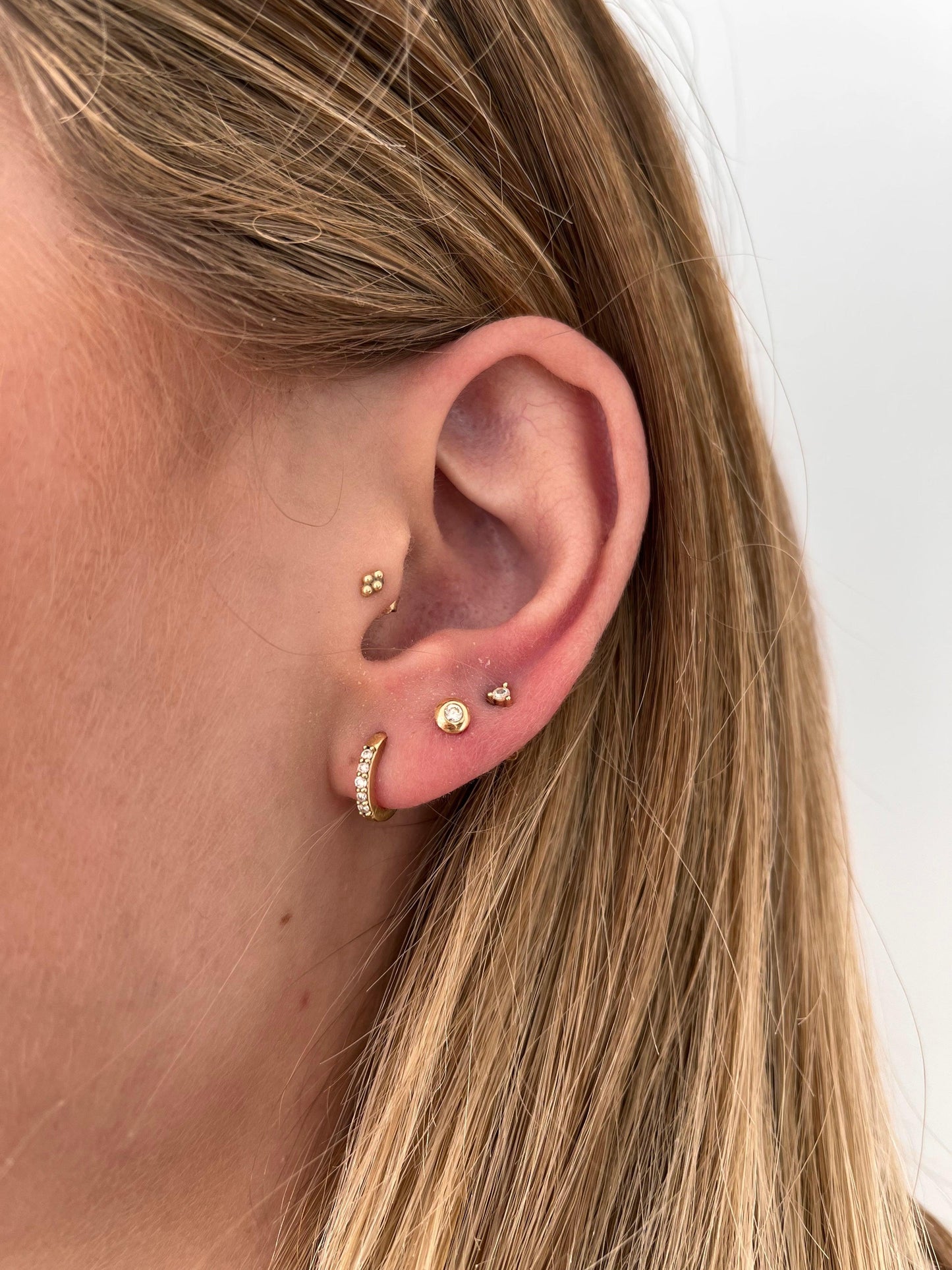 Tiny Dot Studs - Nashelle