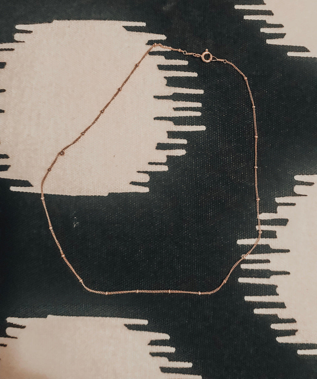 Tiny Dot Necklace - Nashelle