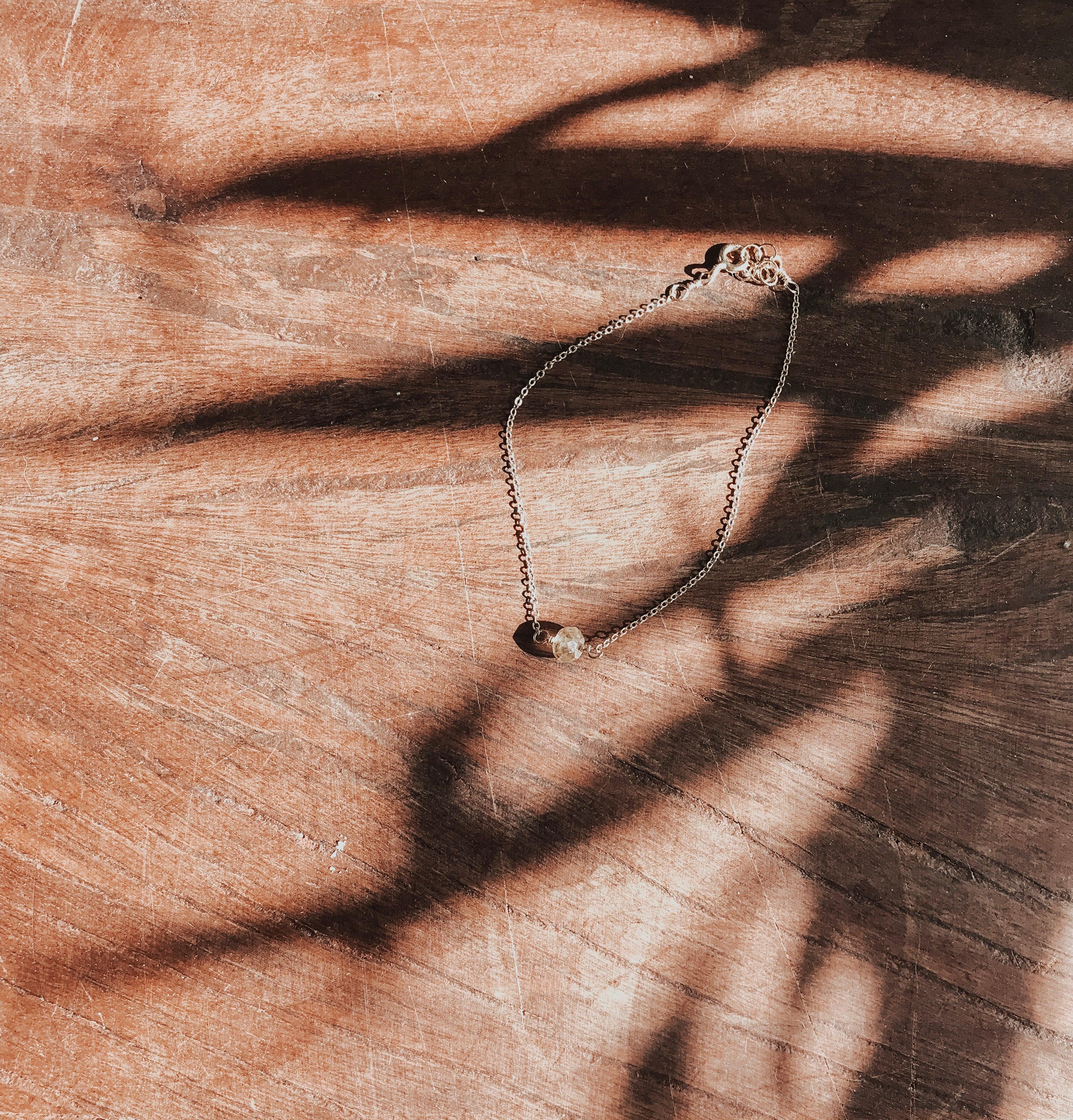 Dainty Stone Bracelet - Nashelle