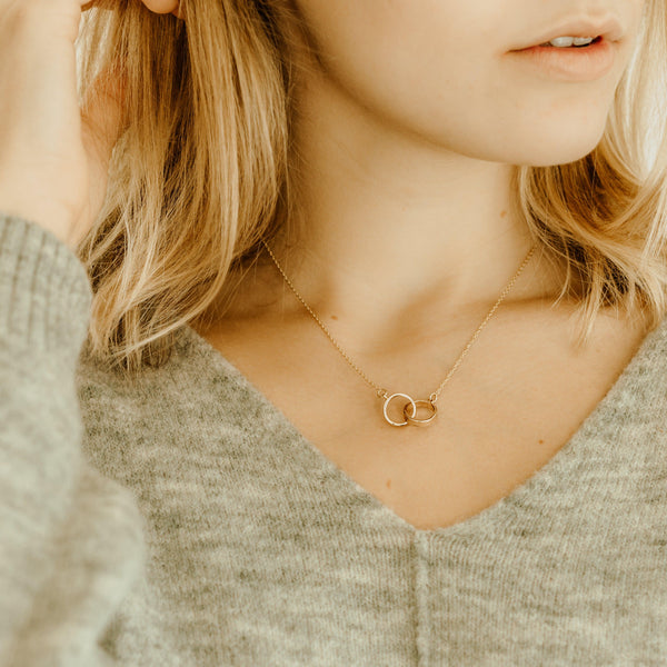 affordable gold circle necklaces