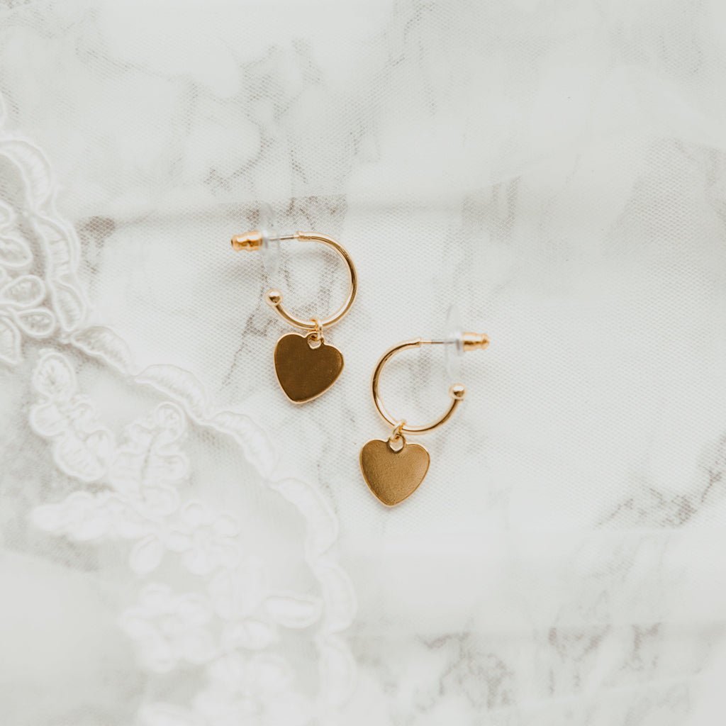 HARLOW Drop Heart Earrings - Nashelle