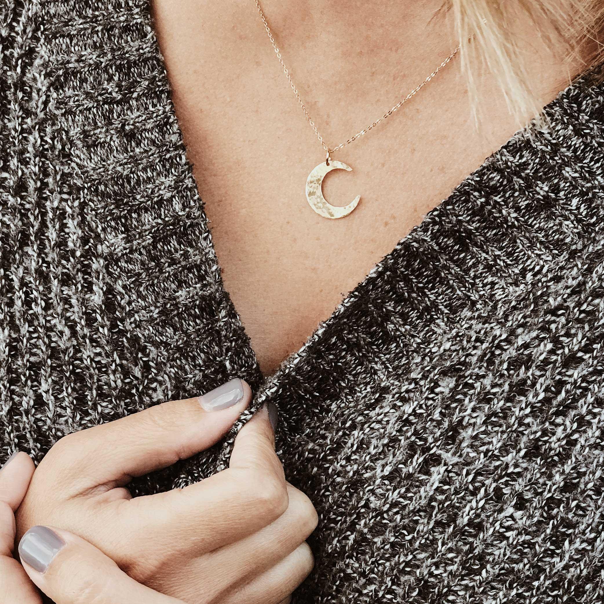 Wander Moon Necklace - Nashelle